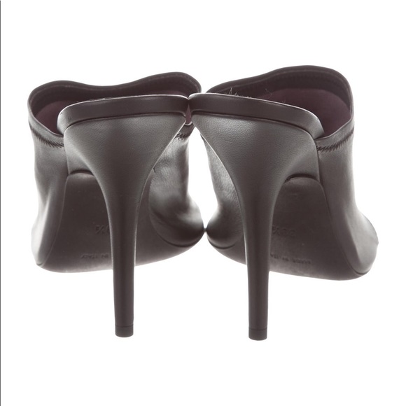 NEVER WORN YEEZY MULES SIZE 8 - Picture 2 of 5